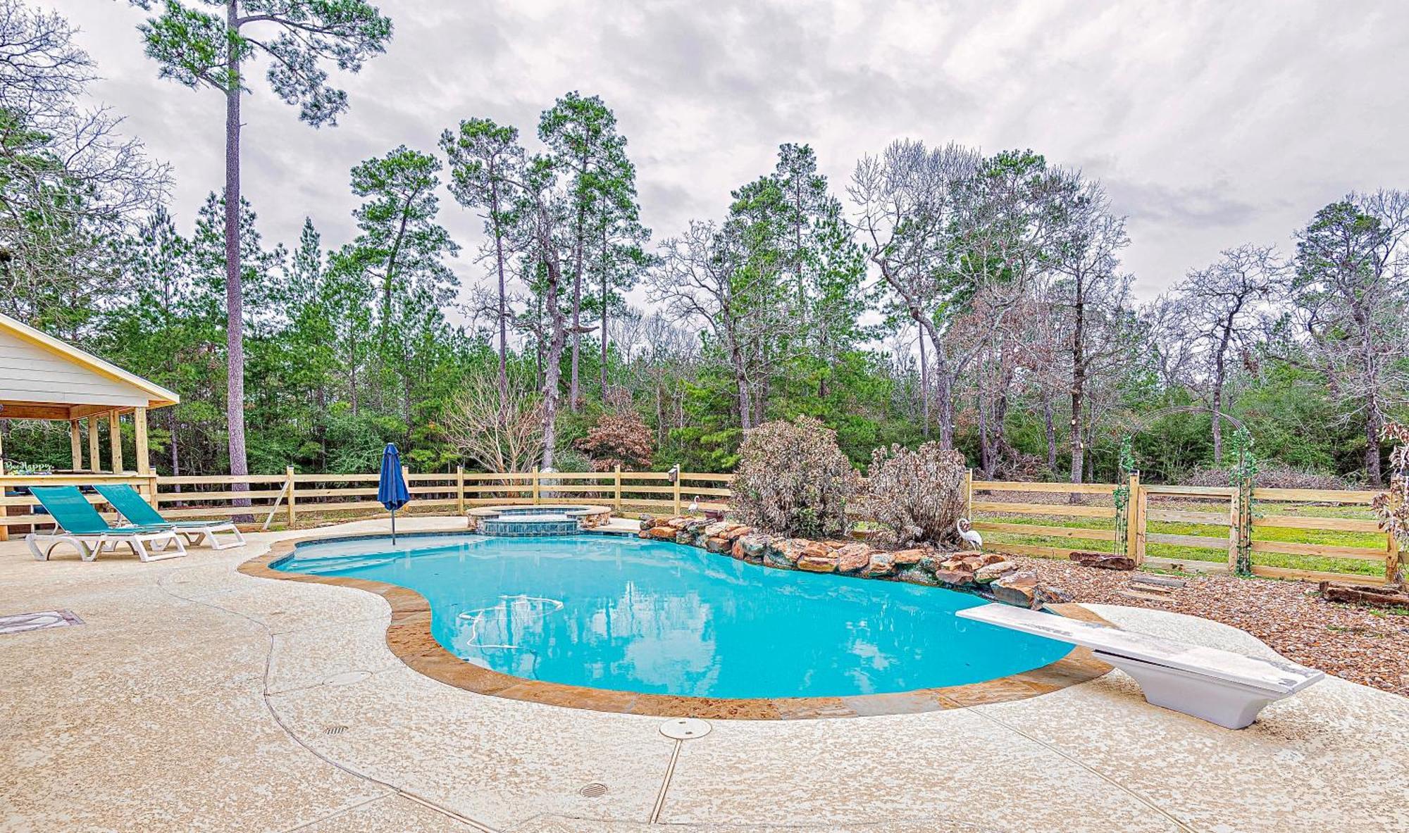 Country Getaway 4 Bedroom Resort In 10 Acre Lot Magnolia Exterior photo